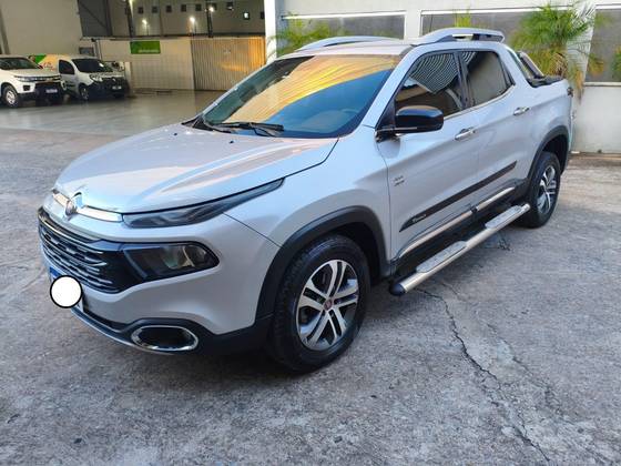 FIAT TORO 2.0 16V TURBO DIESEL VOLCANO 4WD AT9